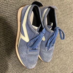 Rag and Bone sky blue sneakers, size 37, in very good condition. Lightly worn.